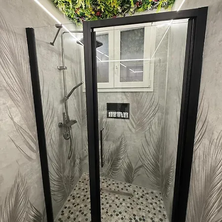 Garden شقة