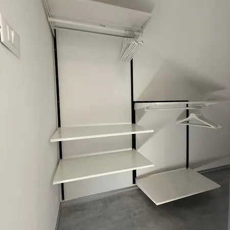 Garden Apartment *